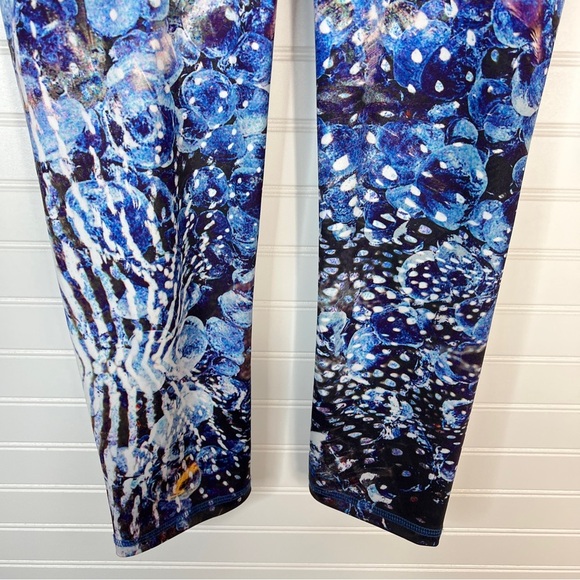 Mika Yoga Wear Women’s Medium/Large High Rise Stretch Legging Jellyfish Print - Picture 3 of 10